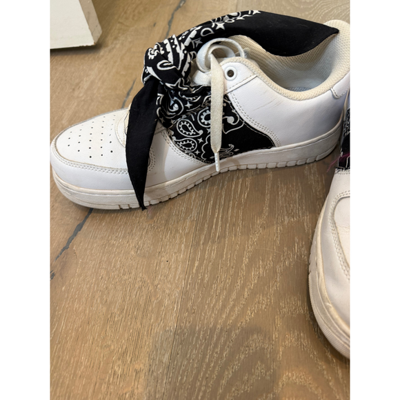 Drip, User: Mtinsta101@gmail.com Shoes - Drip, User: Mtinsta101@gmail.com Drip White and Black Bandana Low Top Nike Sneak